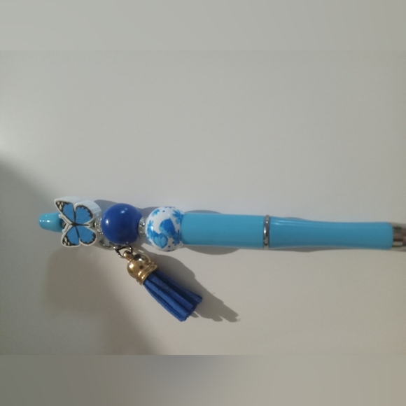Beautiful Butterfly Beaded Ink pen with tassel - Picture 4 of 7
